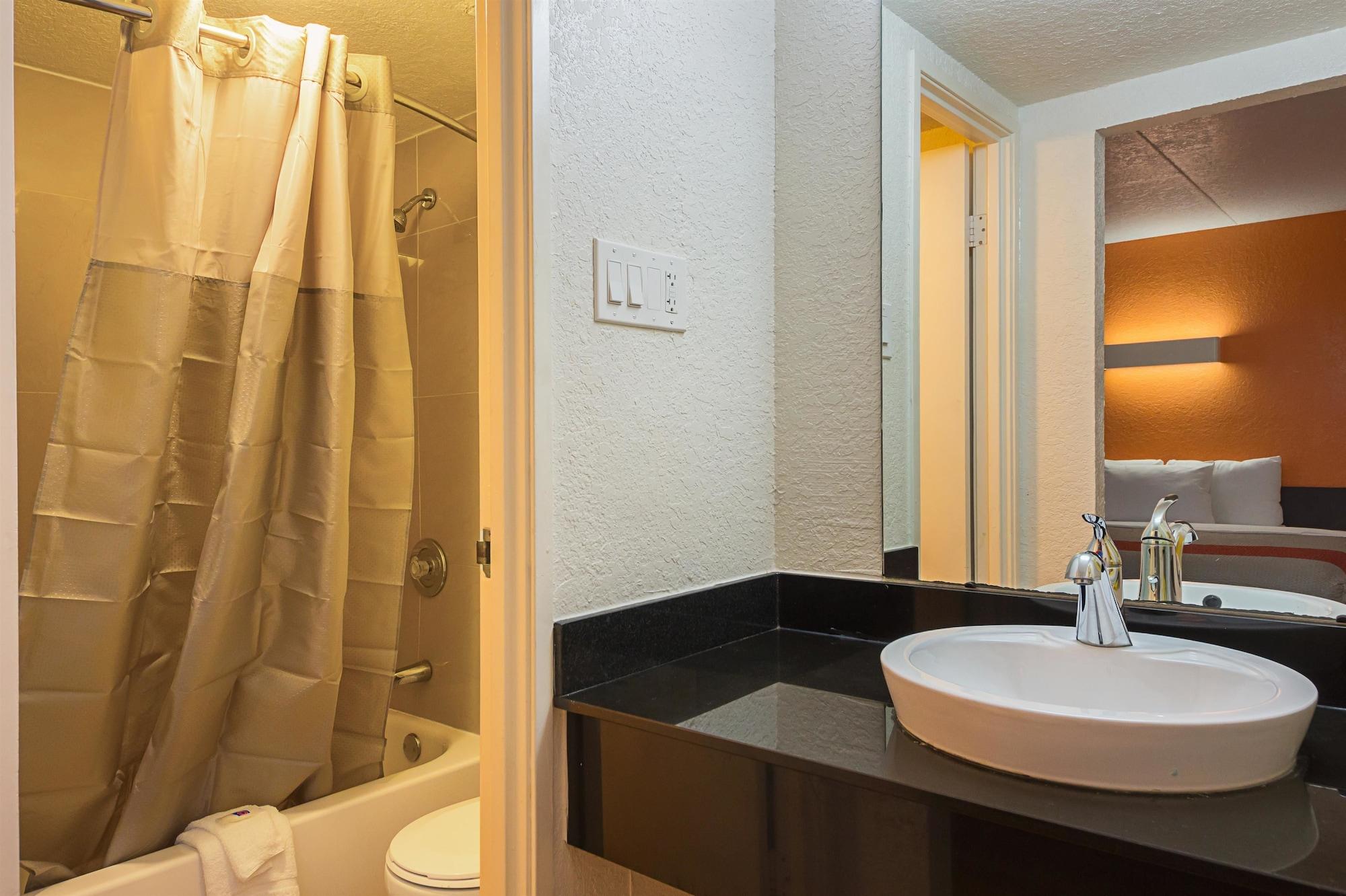 Motel 6-Garland, Tx - Northeast Dallas المظهر الخارجي الصورة
