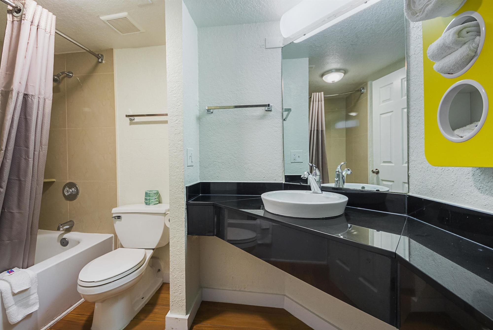 Motel 6-Garland, Tx - Northeast Dallas المظهر الخارجي الصورة